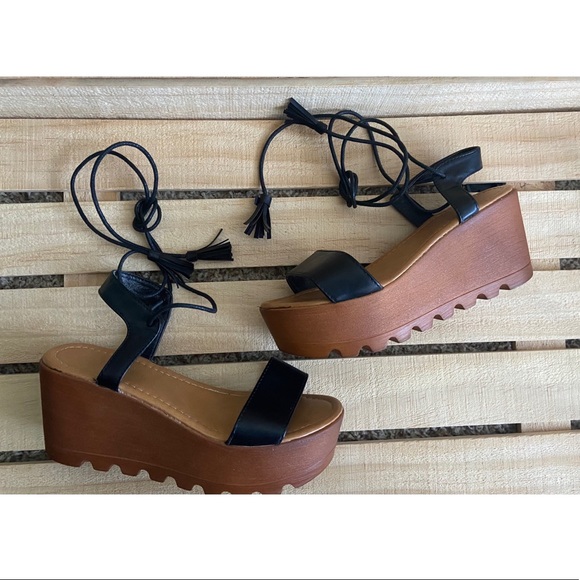 Nature Breeze Shoes - ☀️SUMMER SALE☀️ Nature Breeze Lace Flatform Sandal